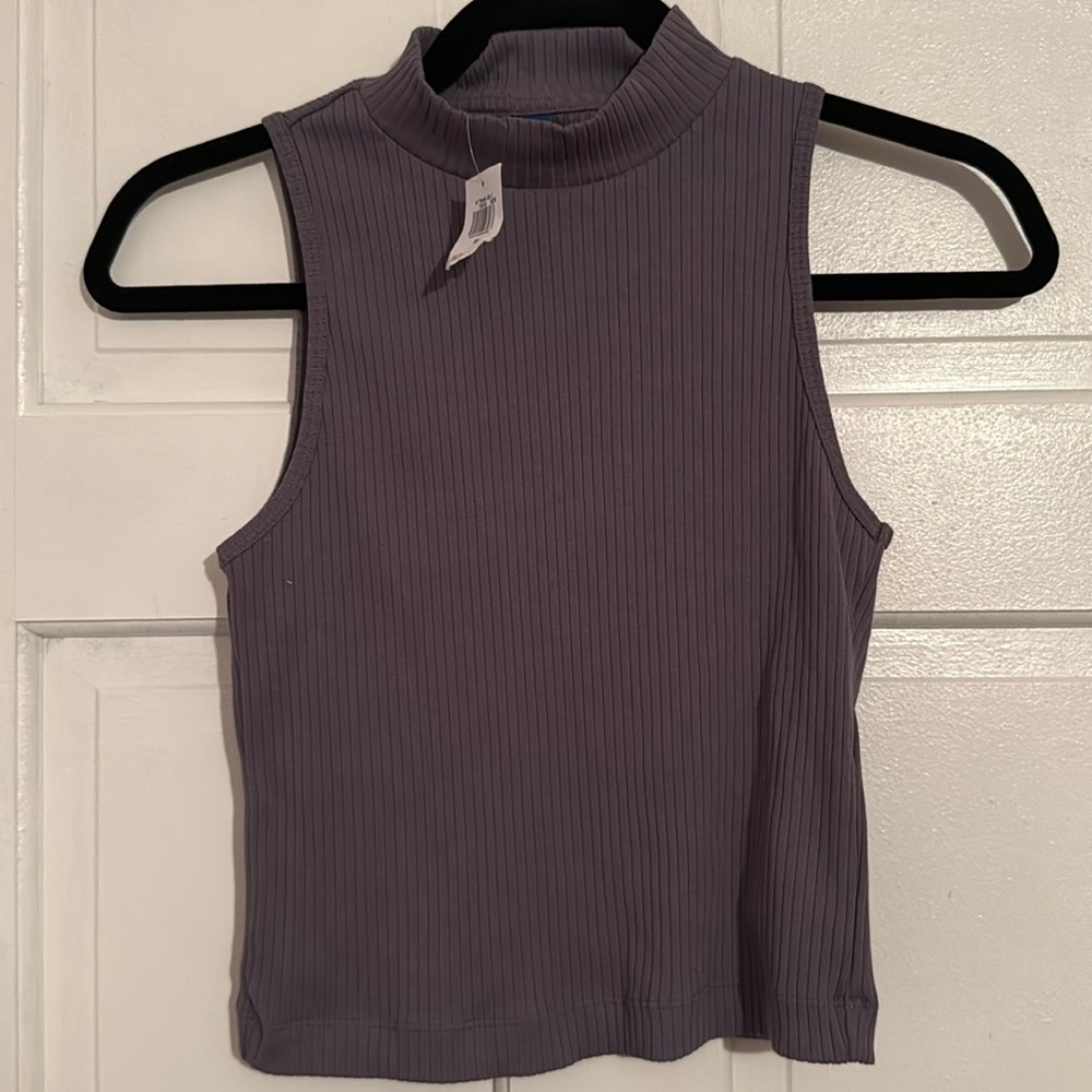 Old Navy High Neck Cropped Sleeveless Tank NWT